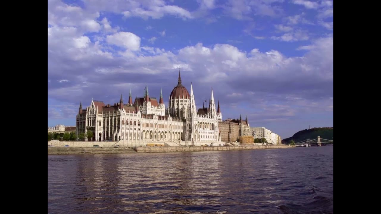 Ifj. Johann Strauss-K&eacute;k Duna keringő
