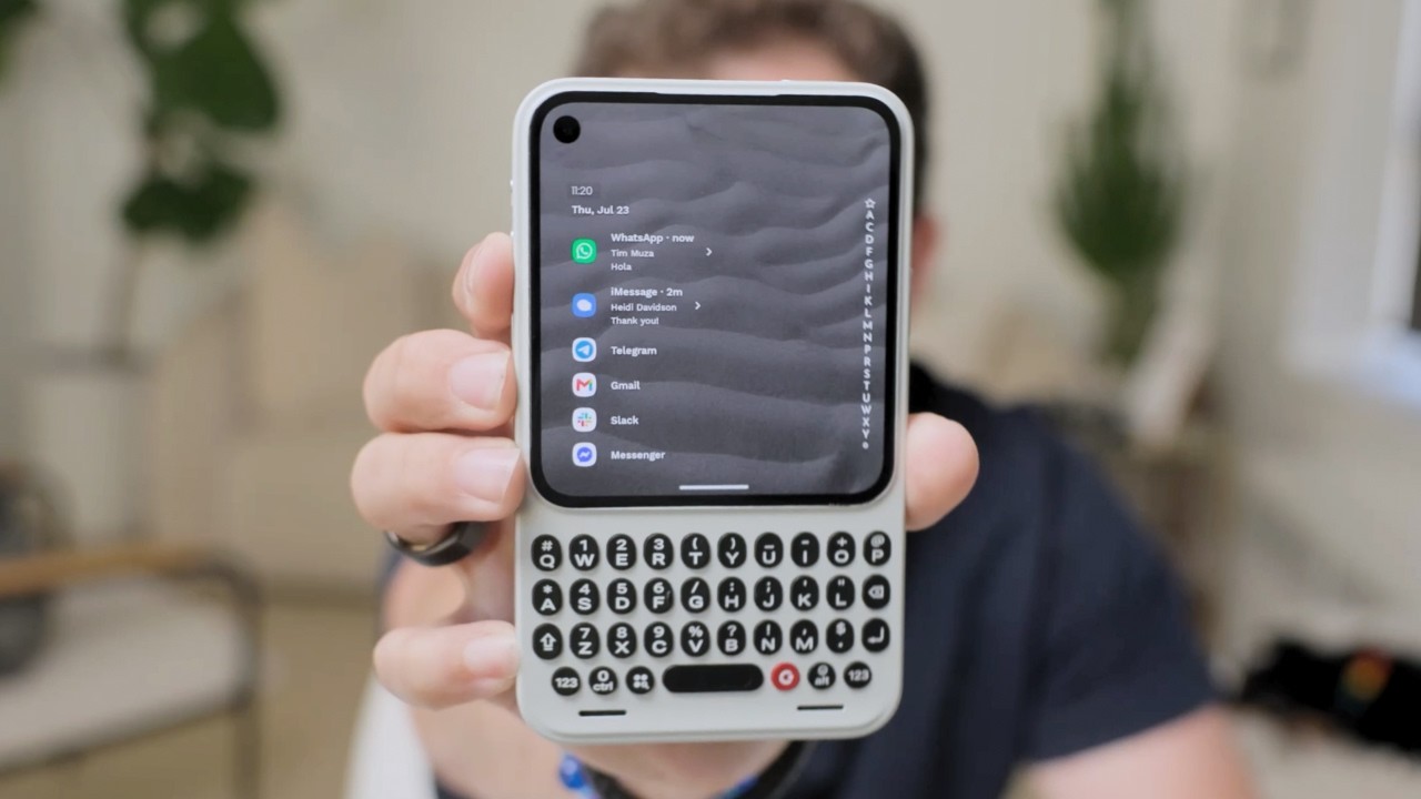 Clicks Communicator: 3 недели спустя