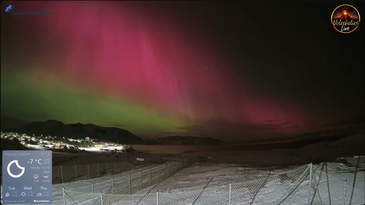 Vivid Northern Lights Over Narsaq, Greenland  19.1.26