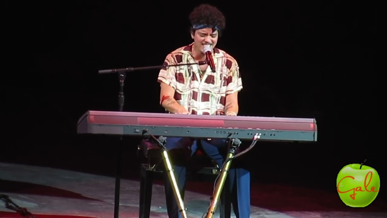 BRUNO MARS PIANO MEDLEY - Bruno Mars Concert Tour Live in Philippines 2023 [HD]