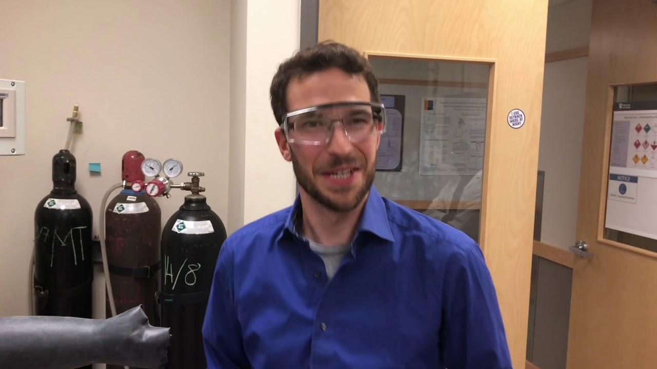 How to change a glove on a glovebox