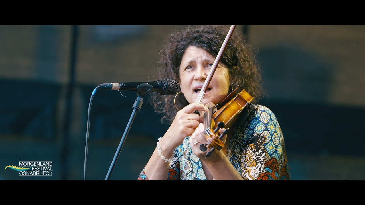 Iva Bittová - Improvisation on Moravian folk poetry