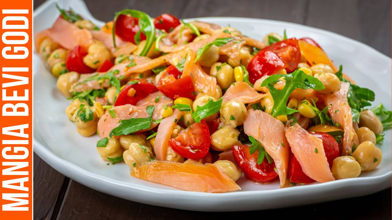 INSALATA DI CECI E SALMONE