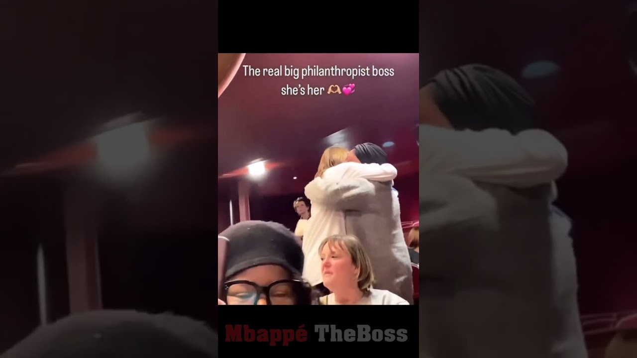 Fayza Lamari - Mom of Kylian Mbapp&eacute; ❤️ Tribute to women ❤️ Th&eacute;&acirc;tre du Ch&acirc;telet in Paris