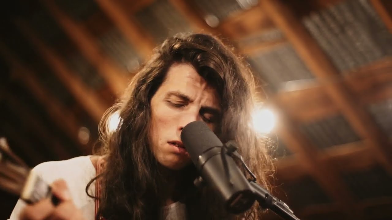 Billy Raffoul - Homebody (Official Live Video)