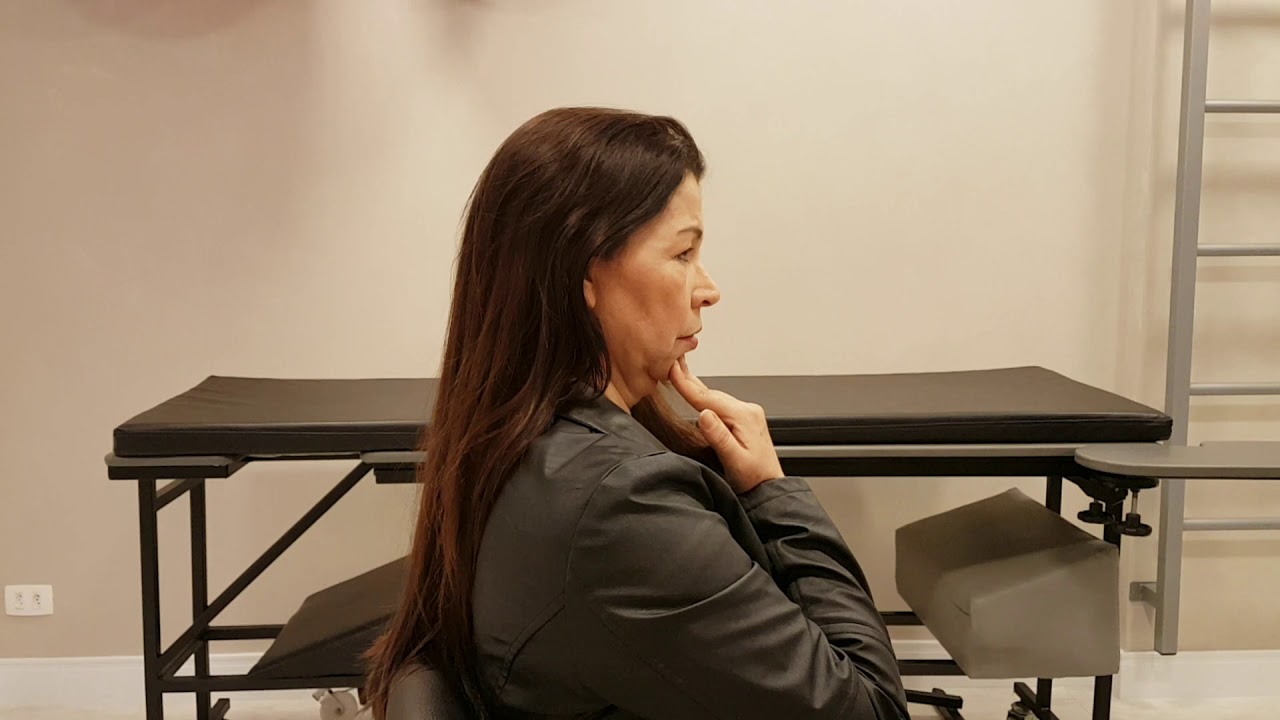 EXERCÍCIO DE RETRAÇÃO CERVICAL SENTADO | Tratamento para dor de cabeça e pescoço.