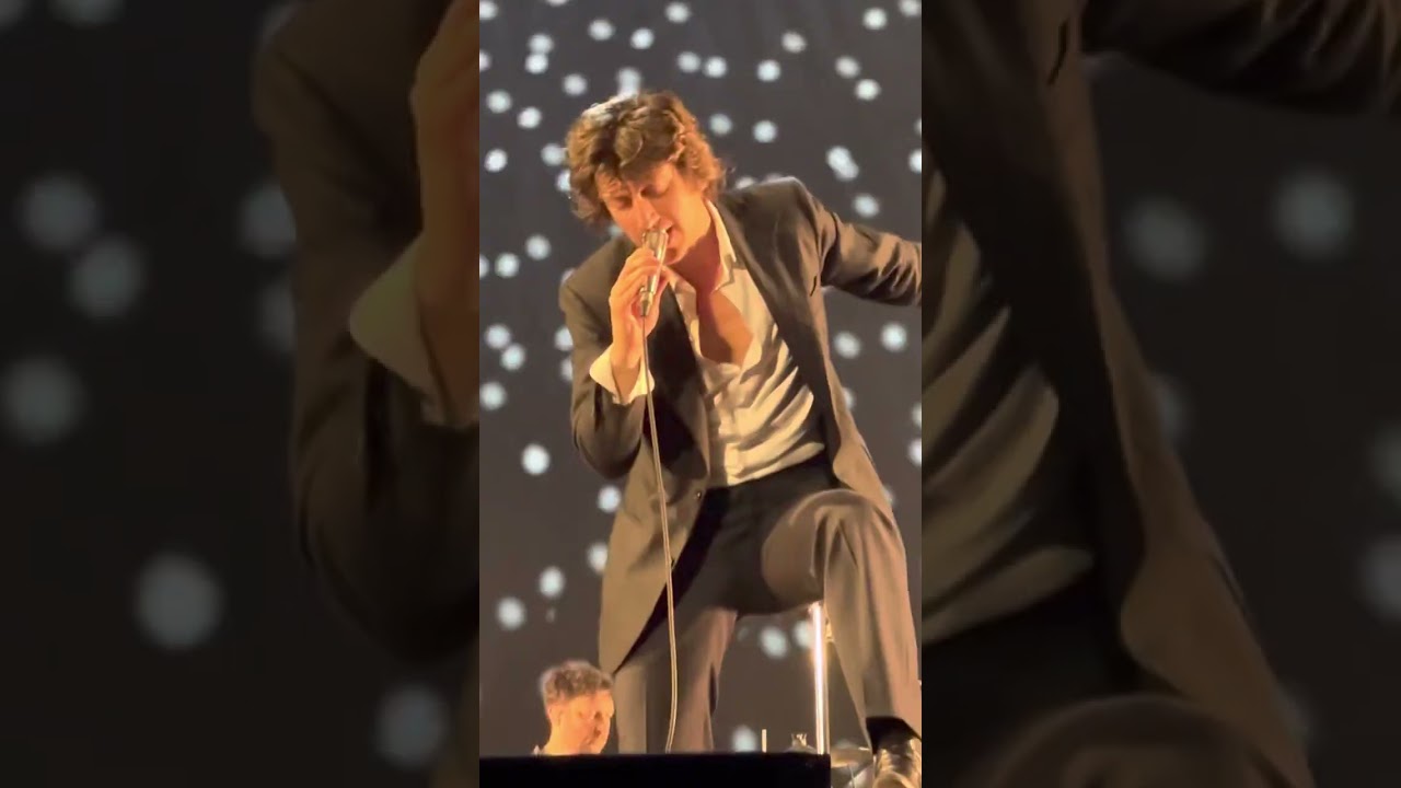 Arctic Monkeys - 505 with Miles Kane - London night #3