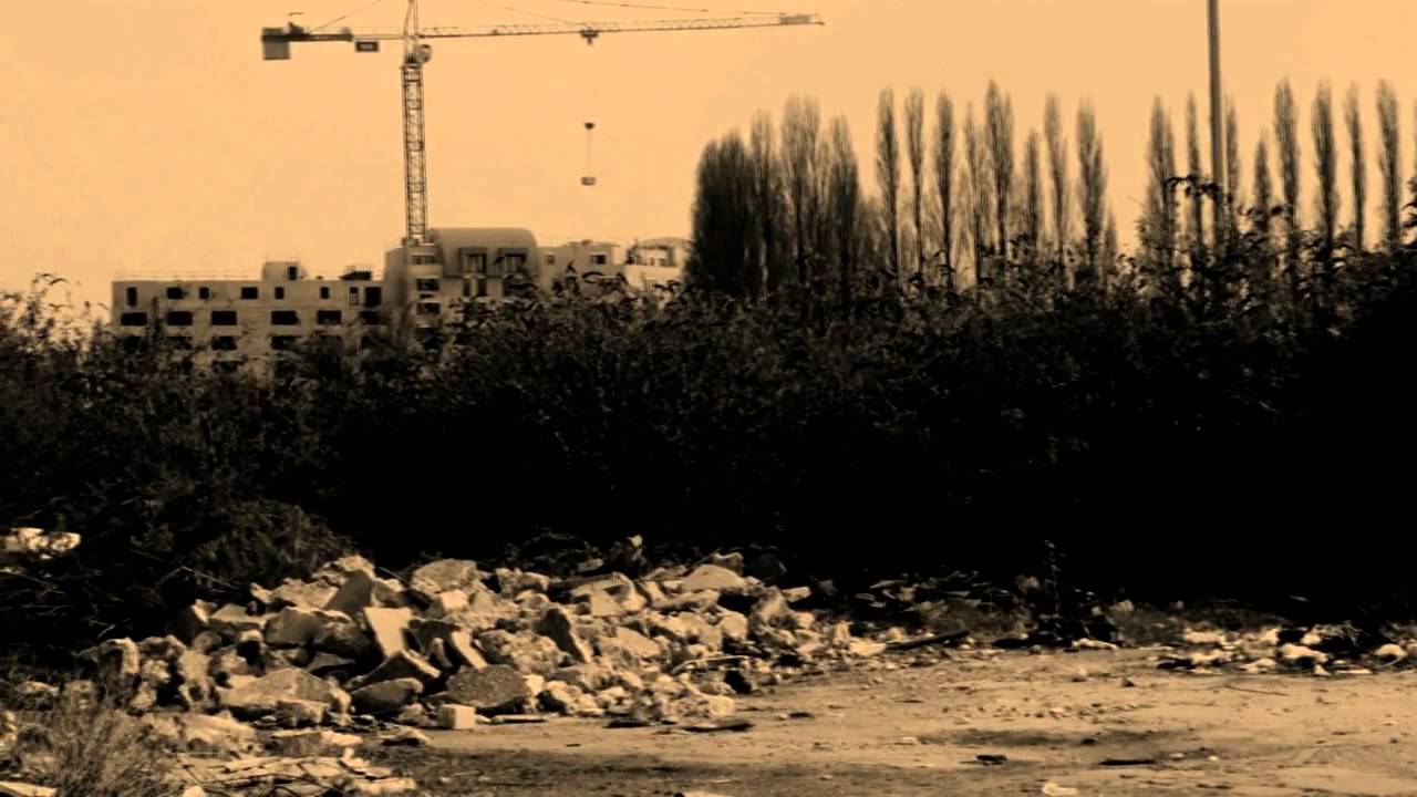 Dirty old town - Bouddha sticks
