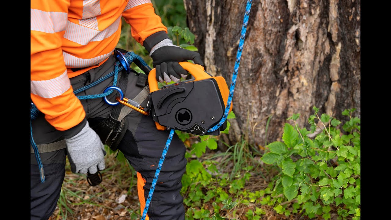 Features of the Husqvarna® x Skylotec Power Ascender