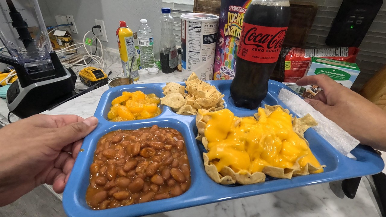 POV ASMR 4k 90s Food Recreating 90s Cafeteria school lunch tray Nachos