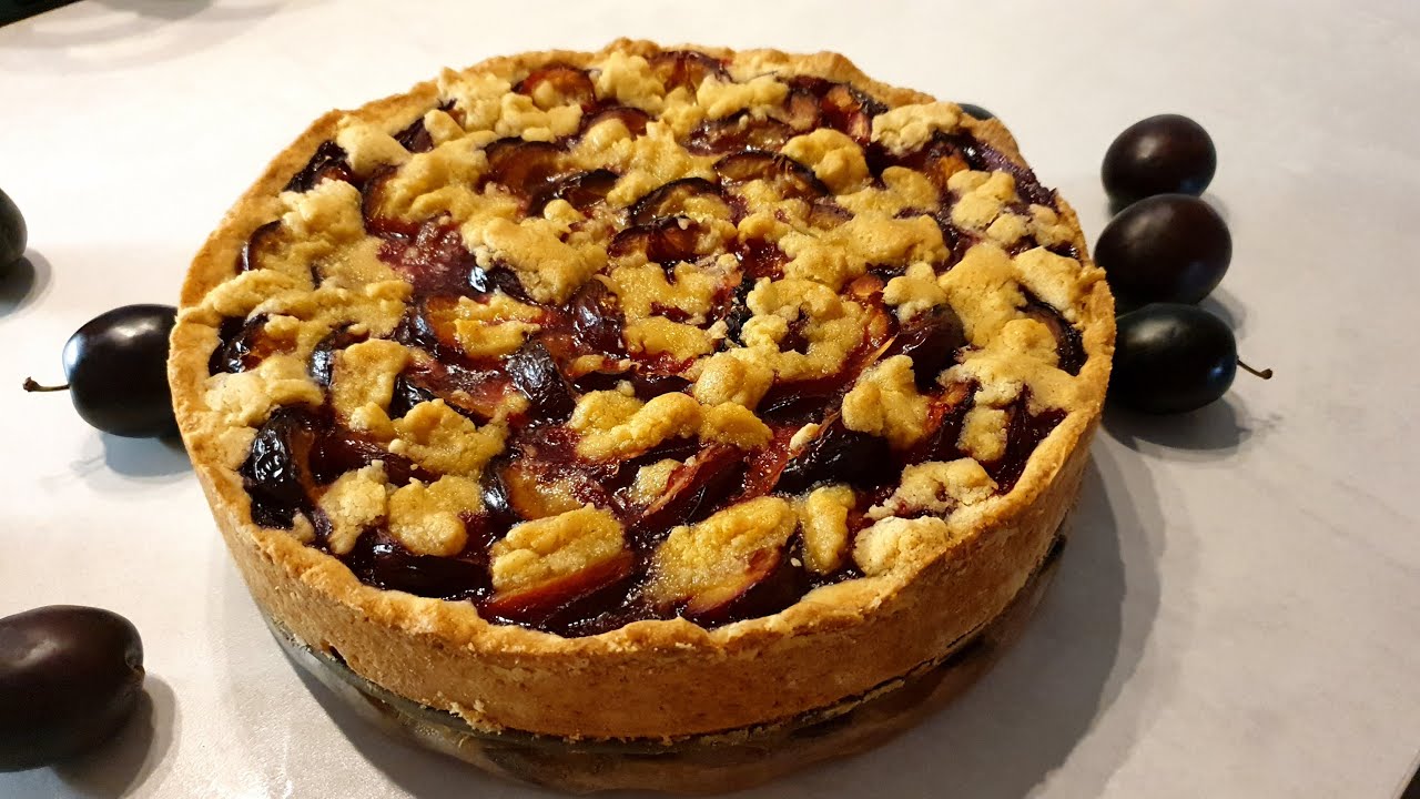 Einen solchen Pflaumenkuchen habt Ihr noch nie gegessen - lecker, schnell, einfach und super saftig.