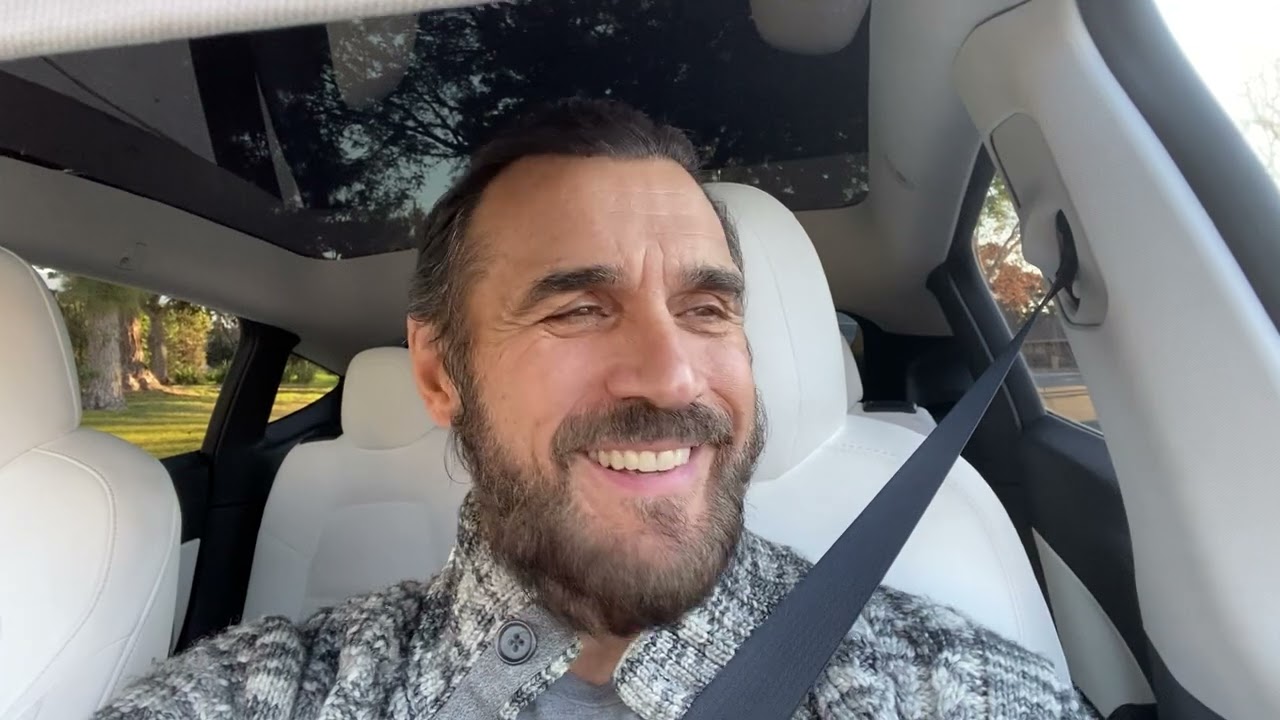 Worrying about injuries and your looks | Adrian Paul's Random Thoughts