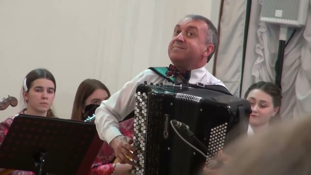 А.  Цфасман  Лирический вальс и Снежинки   Ю.Шишкин (баян), 