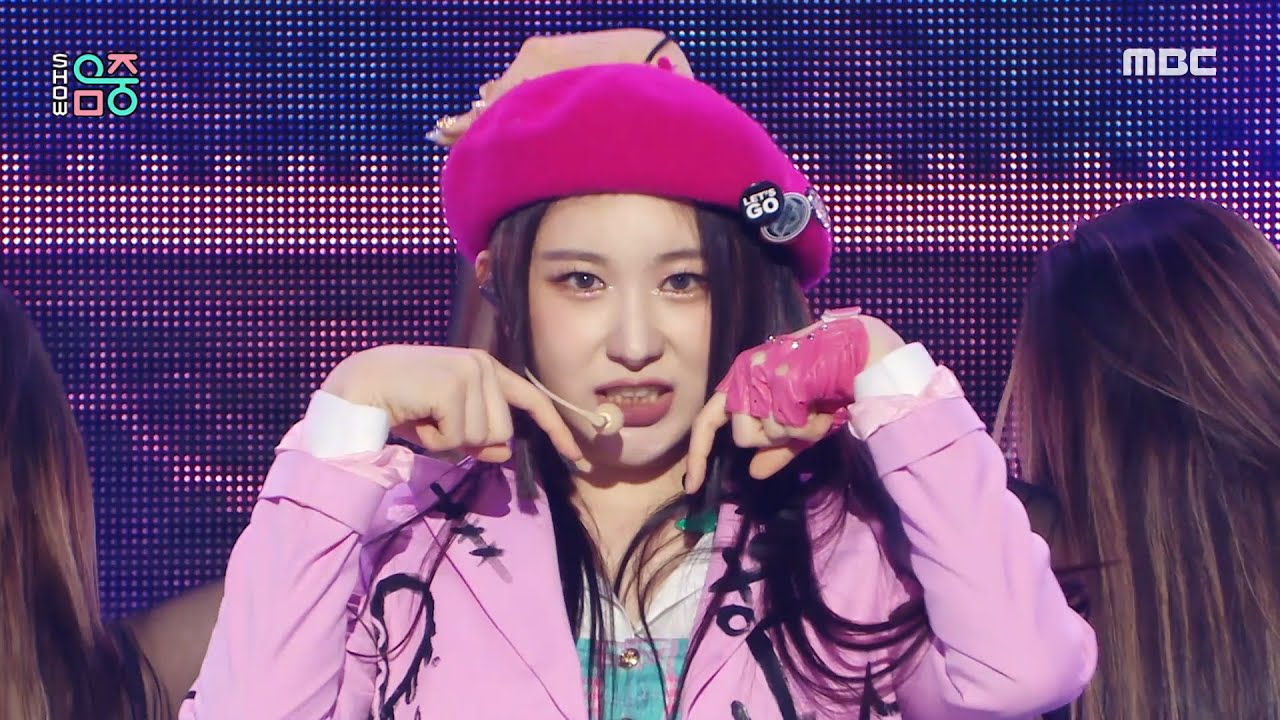 LEE CHAEYEON(이채연) - HUSH RUSH | Show! MusicCore | MBC221022방송