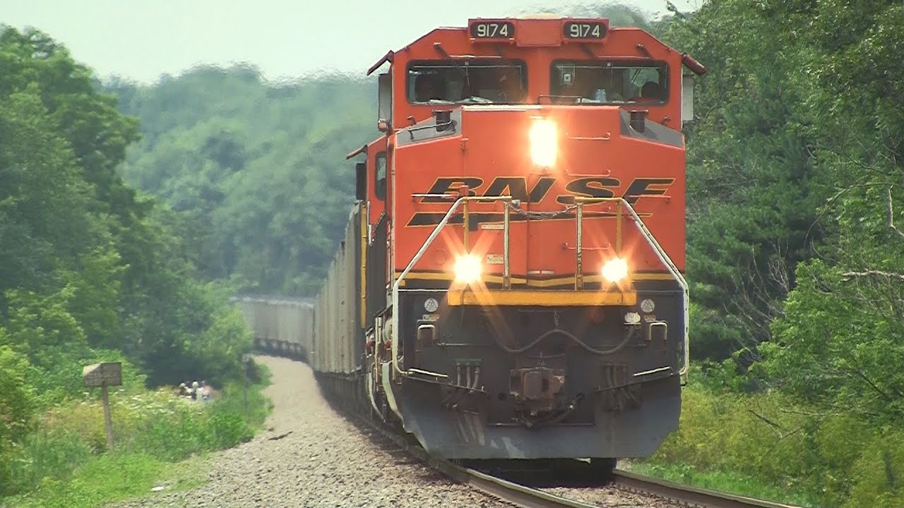BNSF 9174 East, ACe in Your Face and a Teen Induced Horn Rampage
