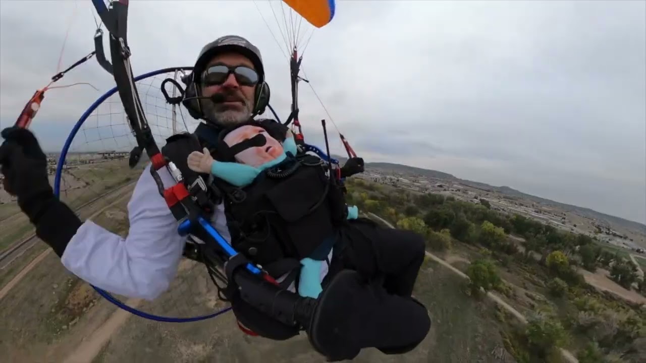 Baby&rsquo;s first flight with bloopers
