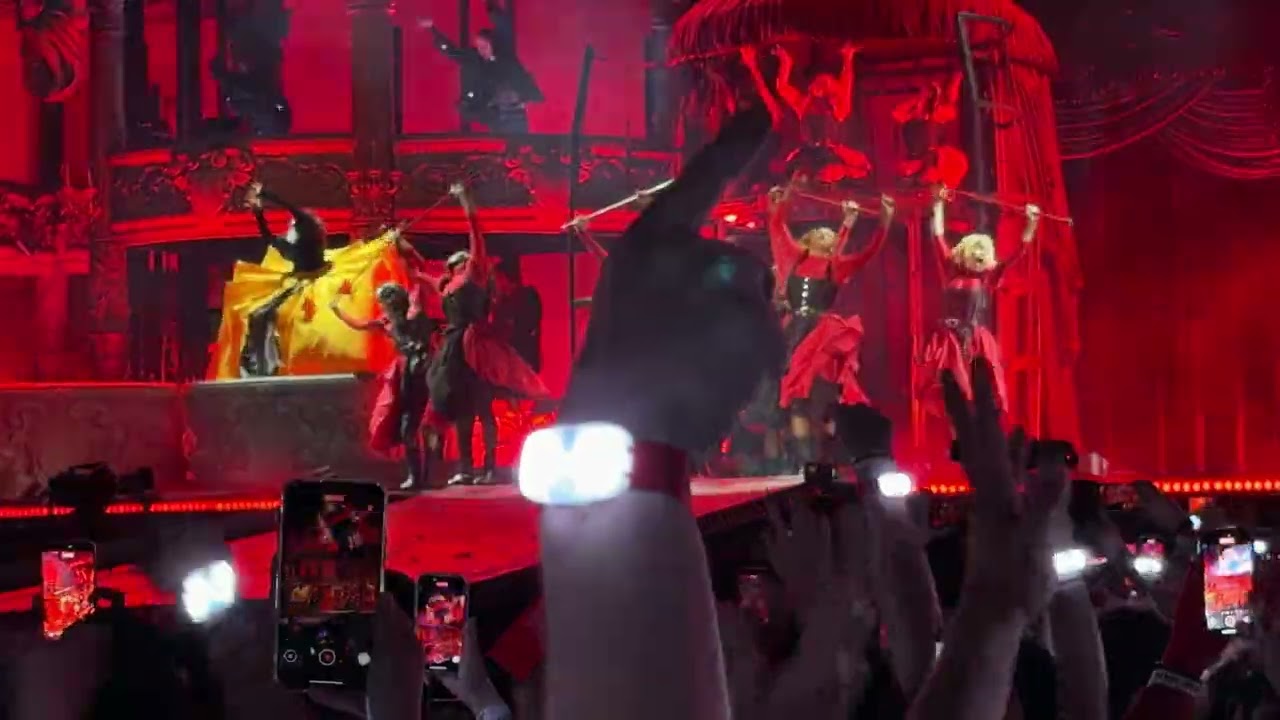 Lady Gaga — The Mayhem Ball in Sydney, Australia (Act I: Of Velvet And Vice)