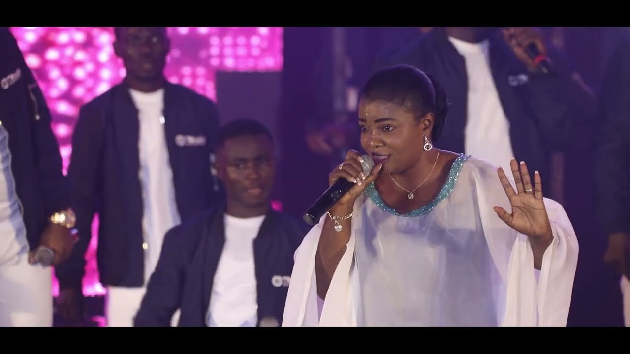 INTENSE WORSHIP MEDLEY- TMcube ft. Ohemaa Mercy [Live at Jesus Rocks]