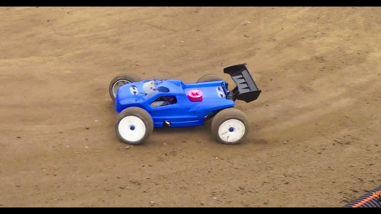 RC ADVENTURES - RC GEARS - DiRT TRACK - NiTRO Truggy & ELECTRiC Buggy Qualifying Races