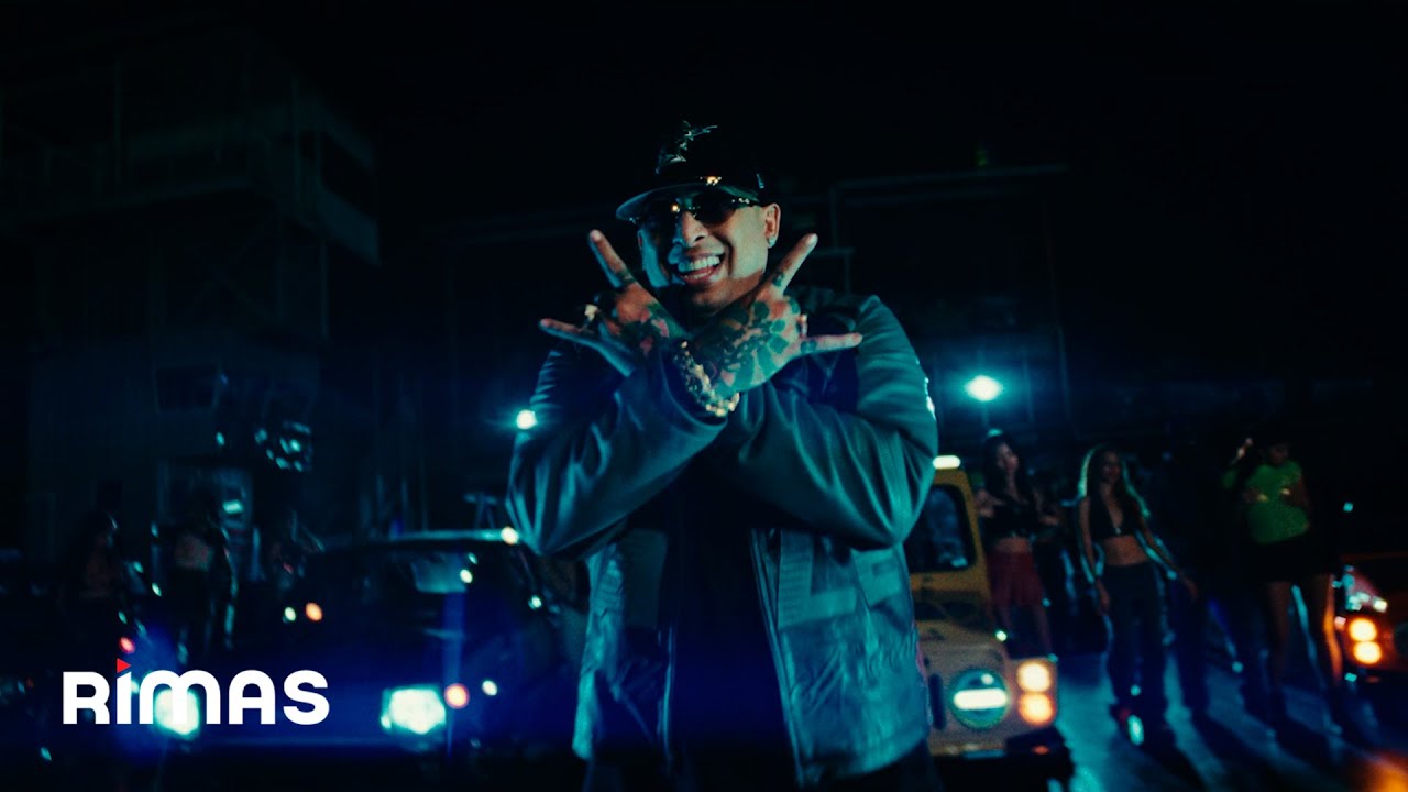 &Ntilde;engo Flow - Vaquera [Official Video]