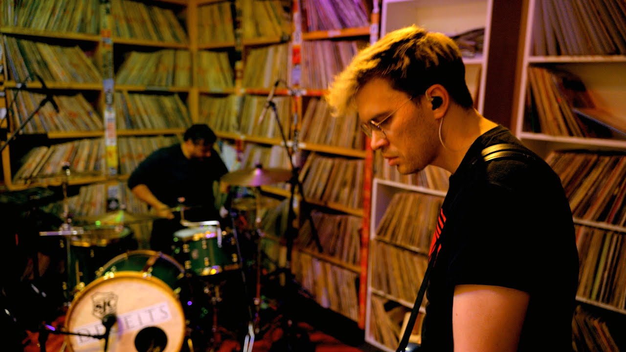 DECEITS  - Drowning in an Empty Sea  (Live on KXLU)