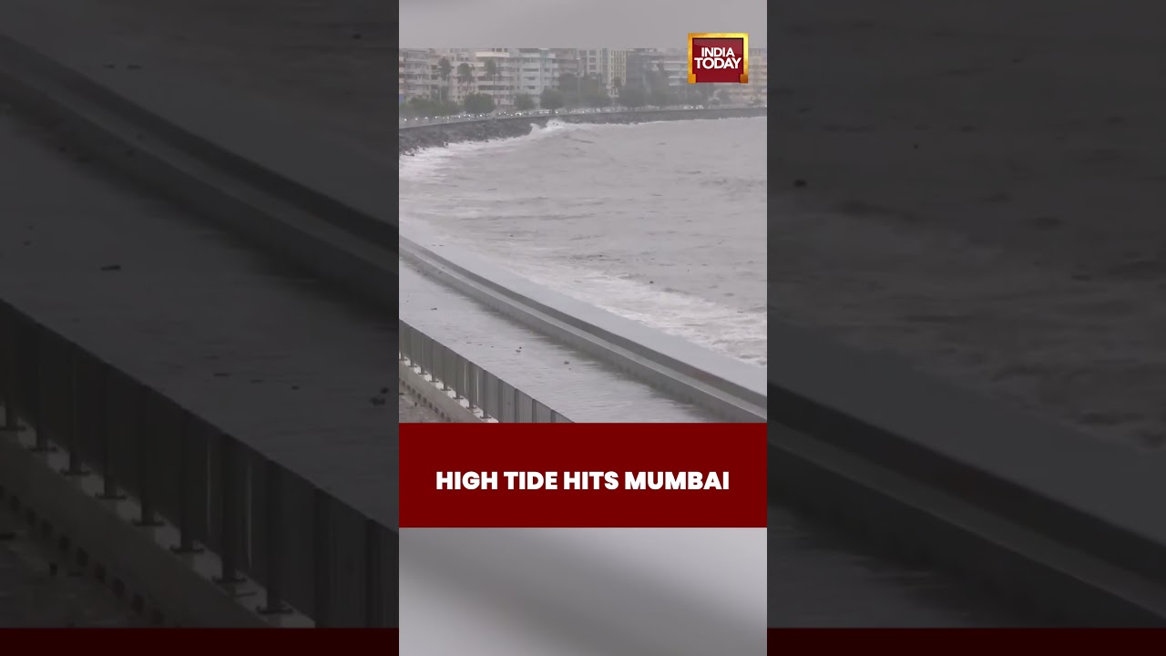 Mumbai Rains: High Tide Waves Crash Into Marine Drive | Dramatic Visuals #shorts