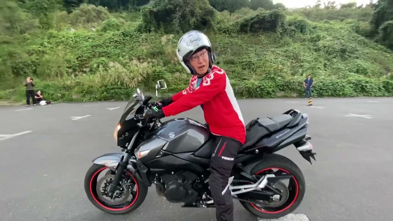 SUZUKI  GSR400  後期型　2010
