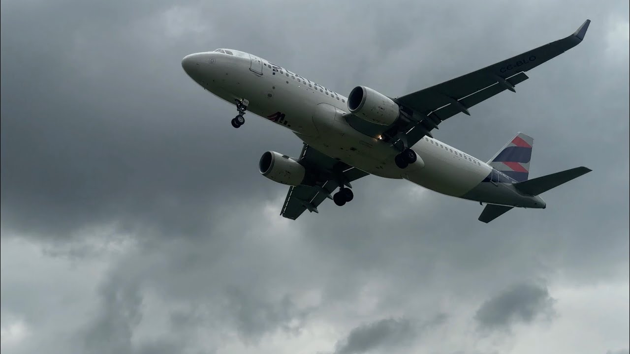 Cómo es hacer Plane Spotting en el Aeropuerto El Dorado en Bogotá (2025)?