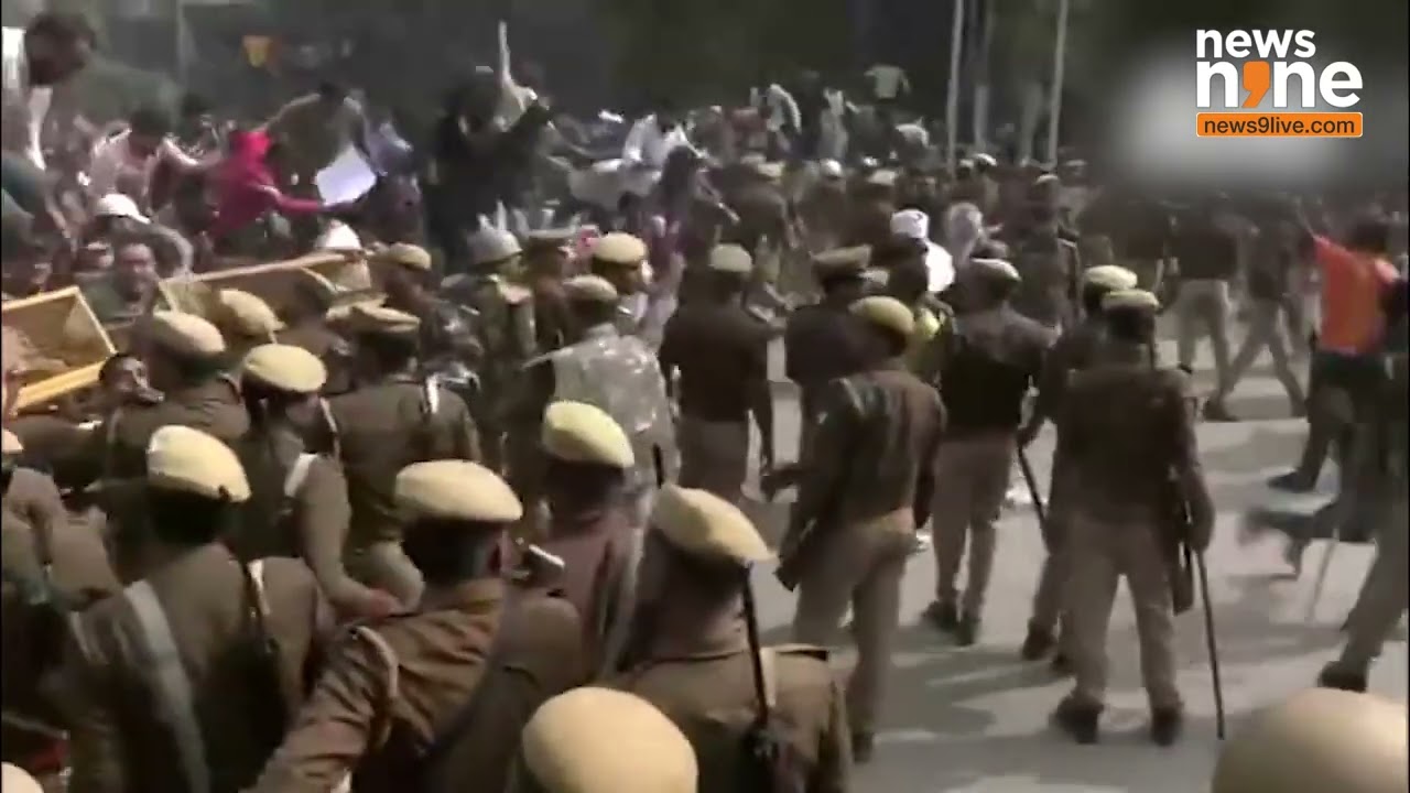 UPPSC Students Protest in Prayagraj | Aspirants Continue Their Protest In Over UPPSC's Exam Schedule