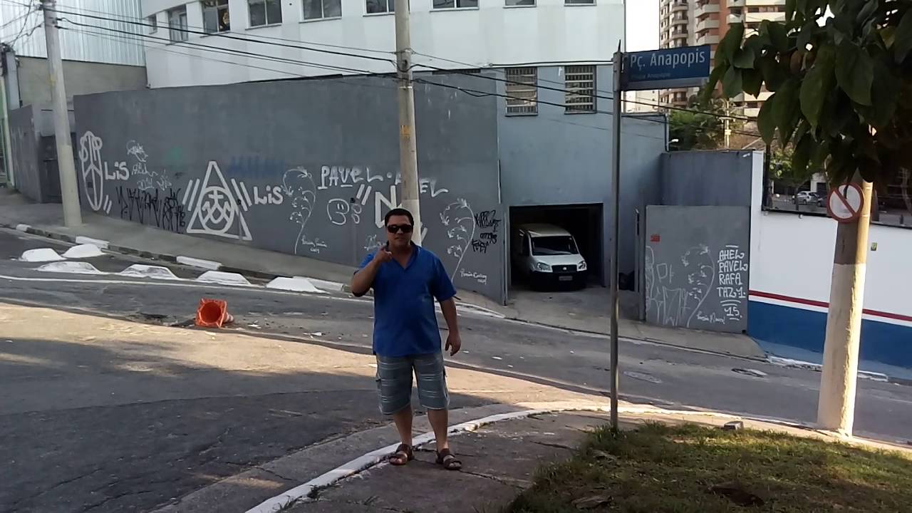 Buraco nas ruas em SP.