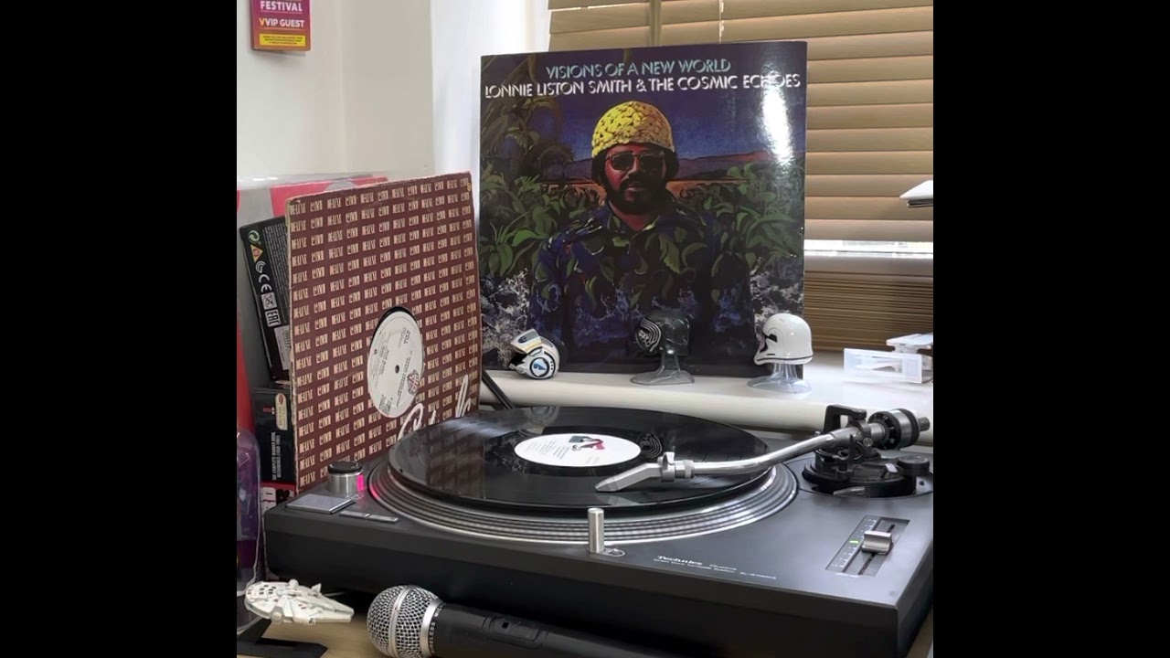 Visions of A New World (Phase II) - Lonnie Liston Smith & The Cosmic Echoes (1975)