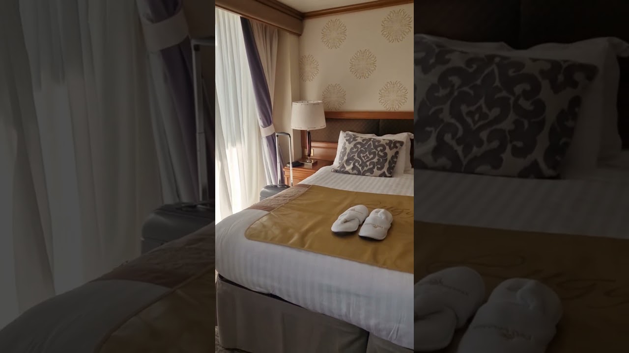 P&O Azura - Aft Suite C750 Palermo  tour