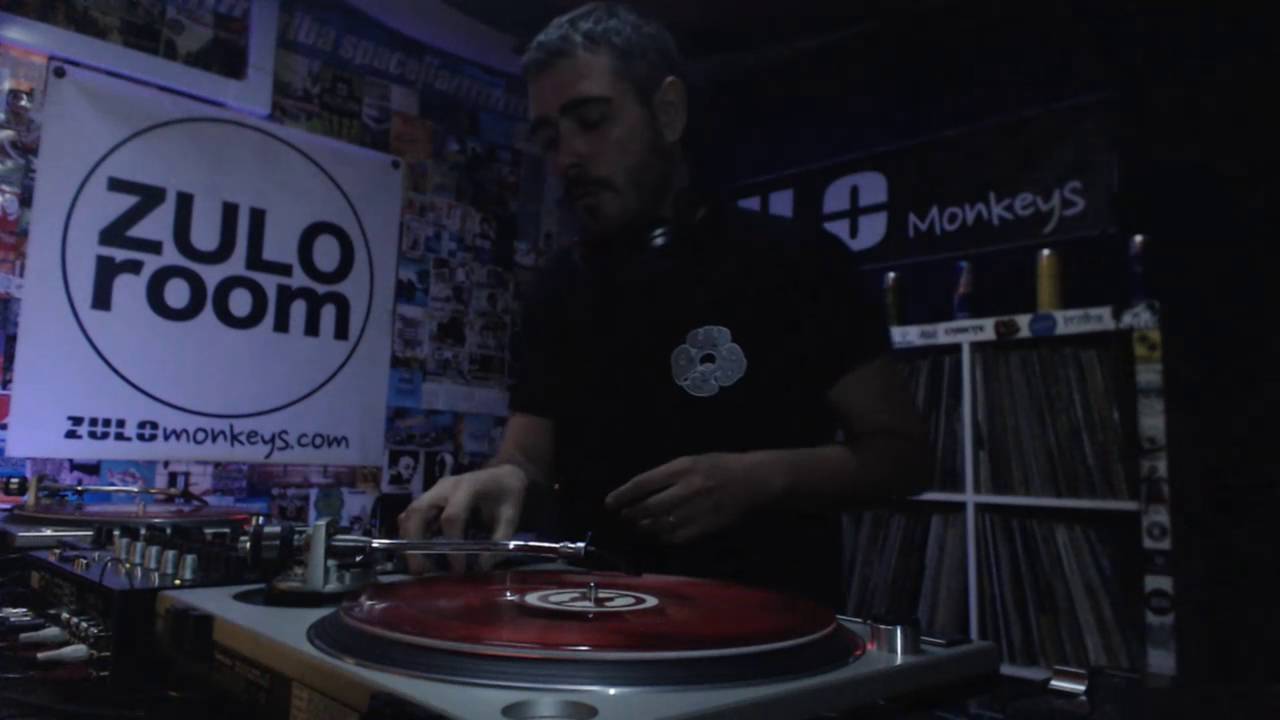 XPANSUL (Zulo Room)