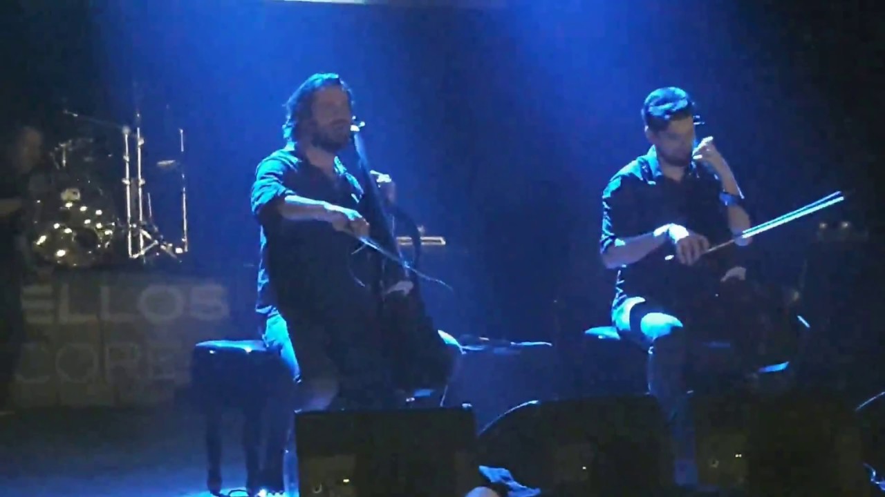 U2 - With Or Without You  by 2CELLOS a l'Auditori del Fòrum de Barcelona.