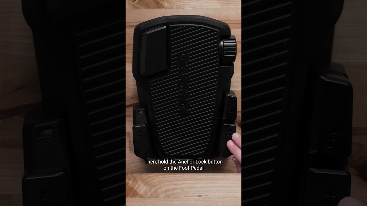 Pairing Force&trade; Pro Trolling Motor with a Foot Pedal | Garmin Support Shorts