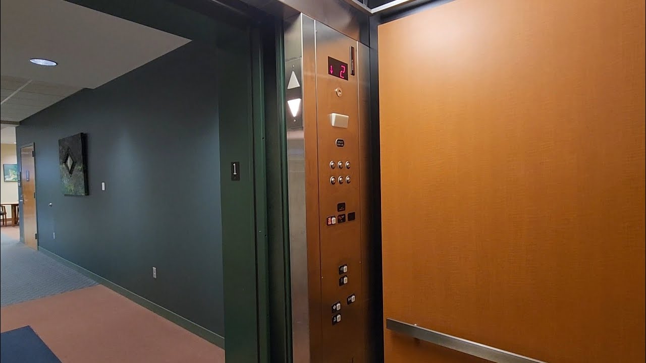 Schindler 300A Hydraulic Elevator @ Shipman Library, Adrian College