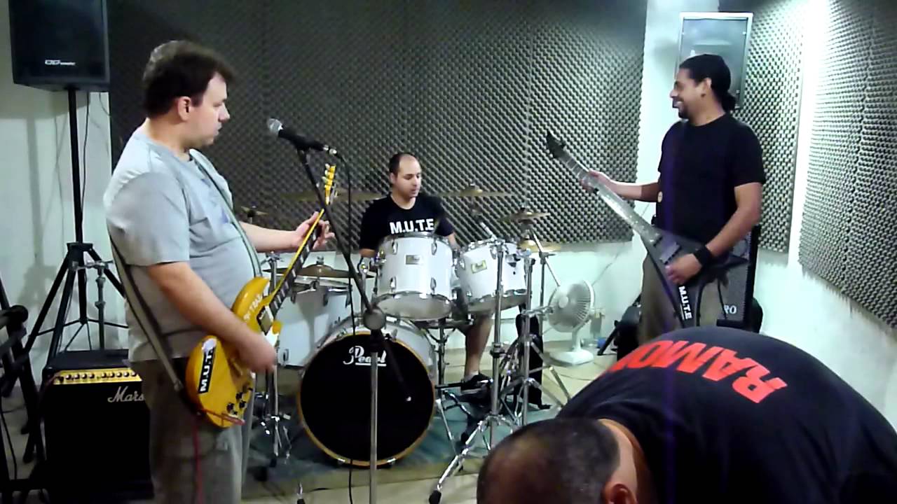 M.U.T.E - Reden&ccedil;&atilde;o - O Toco (Cover Raimundos)