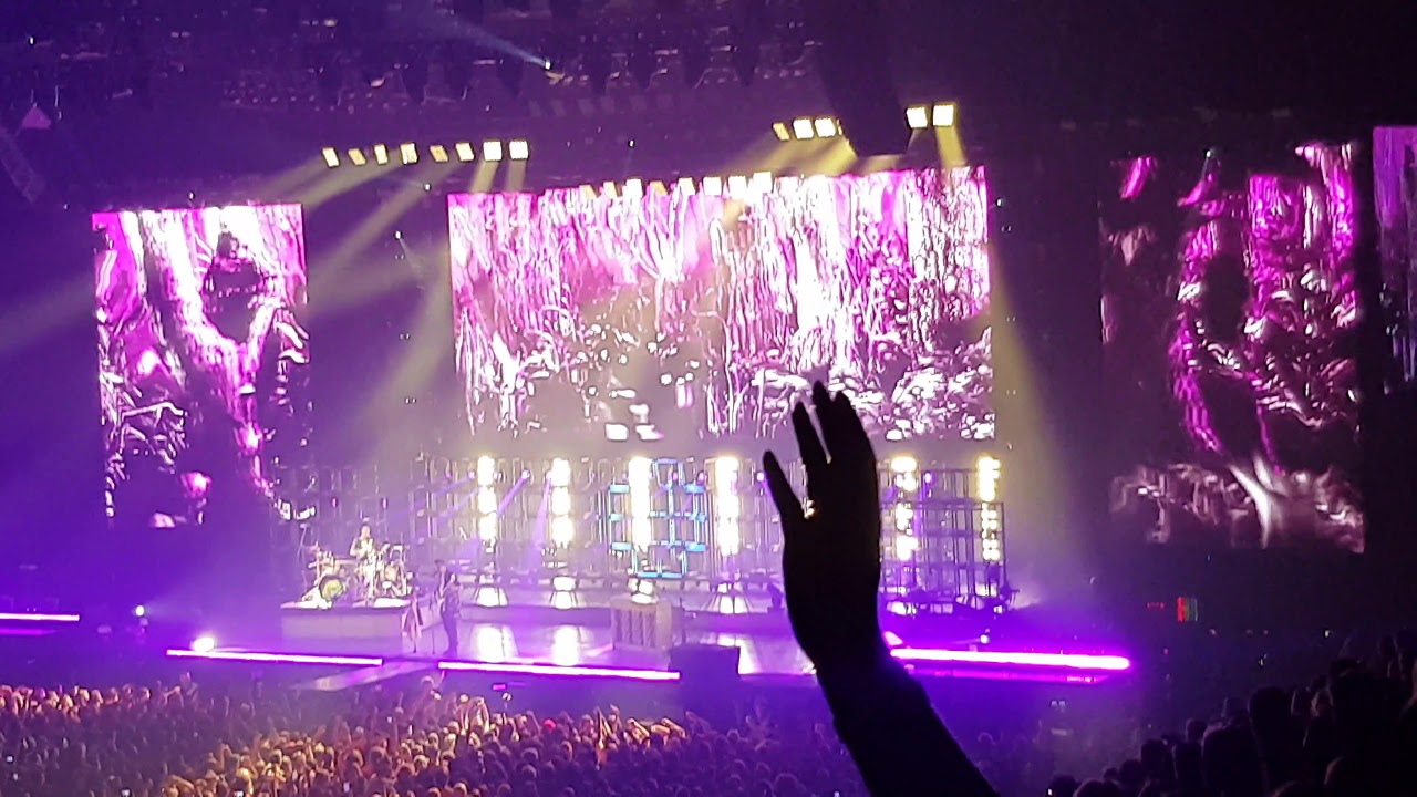 Twenty One pilots- Cut My Lip  live in  Prague 16.2.19