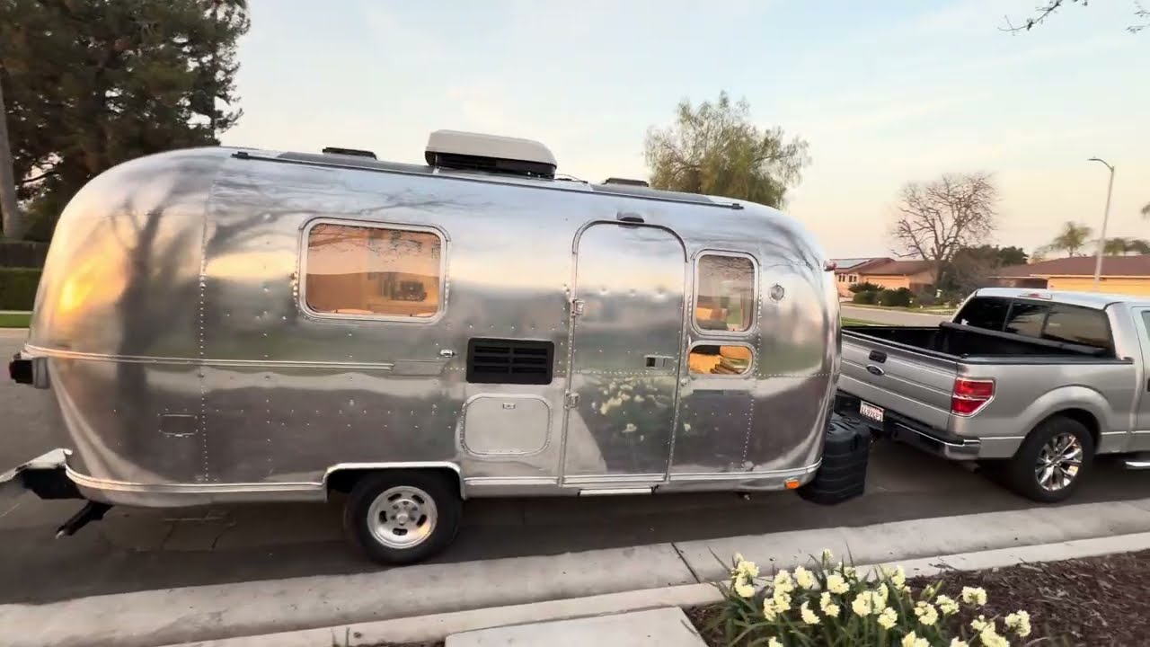 1976 Airstream Globetrotter  - FOR SALE - Fully Remodeled - Shell Off Restoration