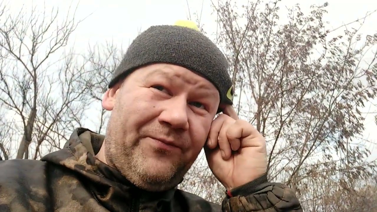 Пытаемся поймать февральского карася на теплом канале