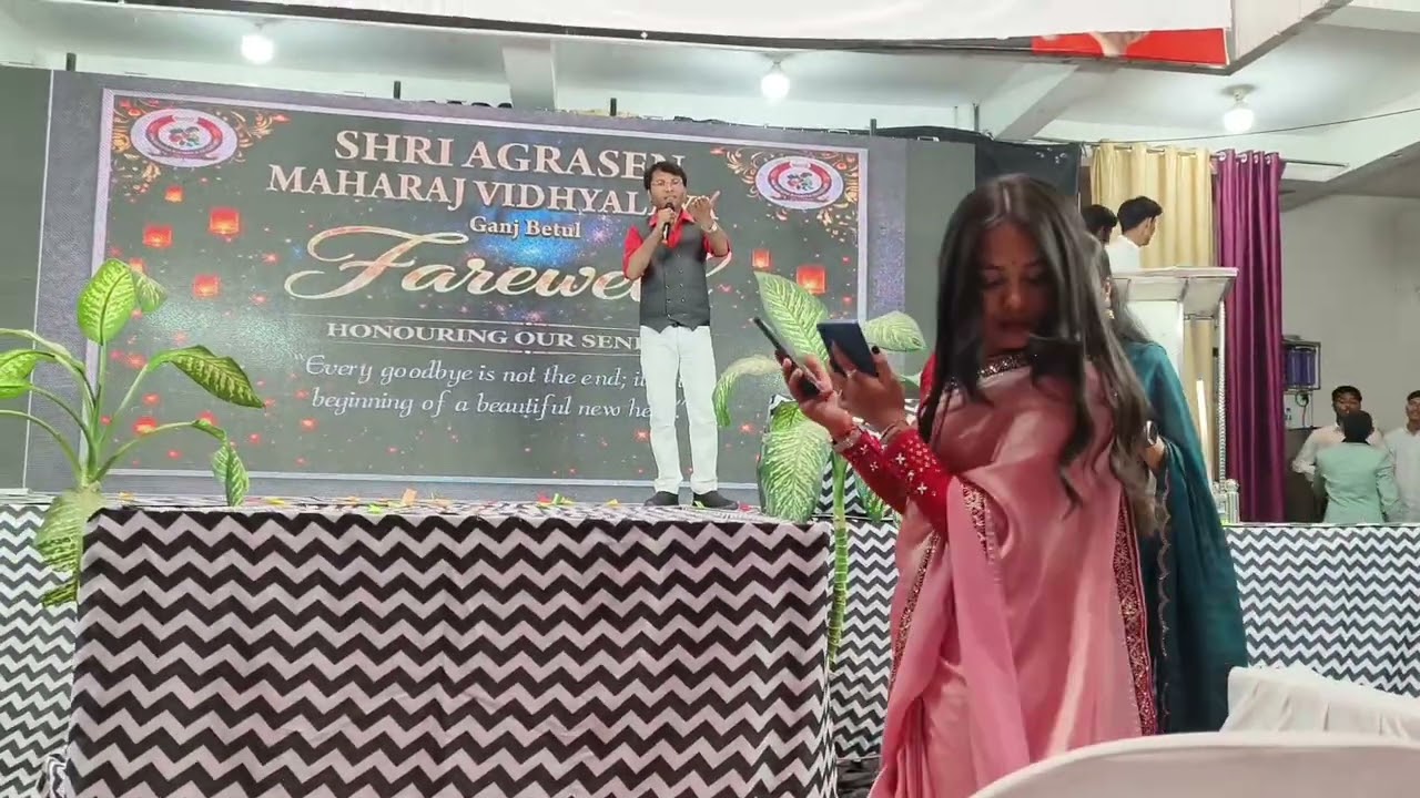 ~ तुम्हाला सगळ्यांना खूप खूप शुभेच्छा. मला तुमची खूप आठवण येणार आहे. ~ #Class12Farewell
