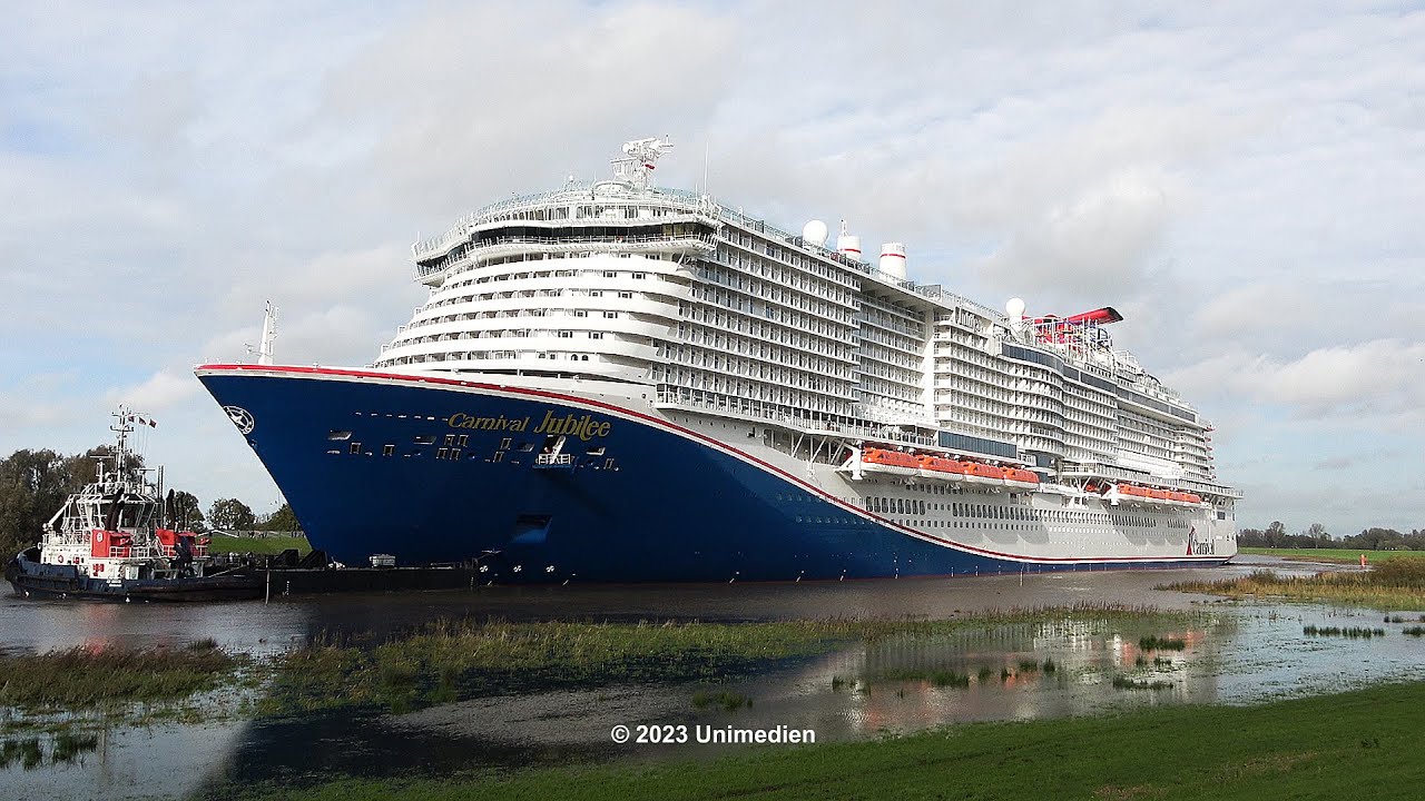 Carnival Jubilee | the powerful ship horn of the brand new Carnival Cruise Line ship | 4K-Video