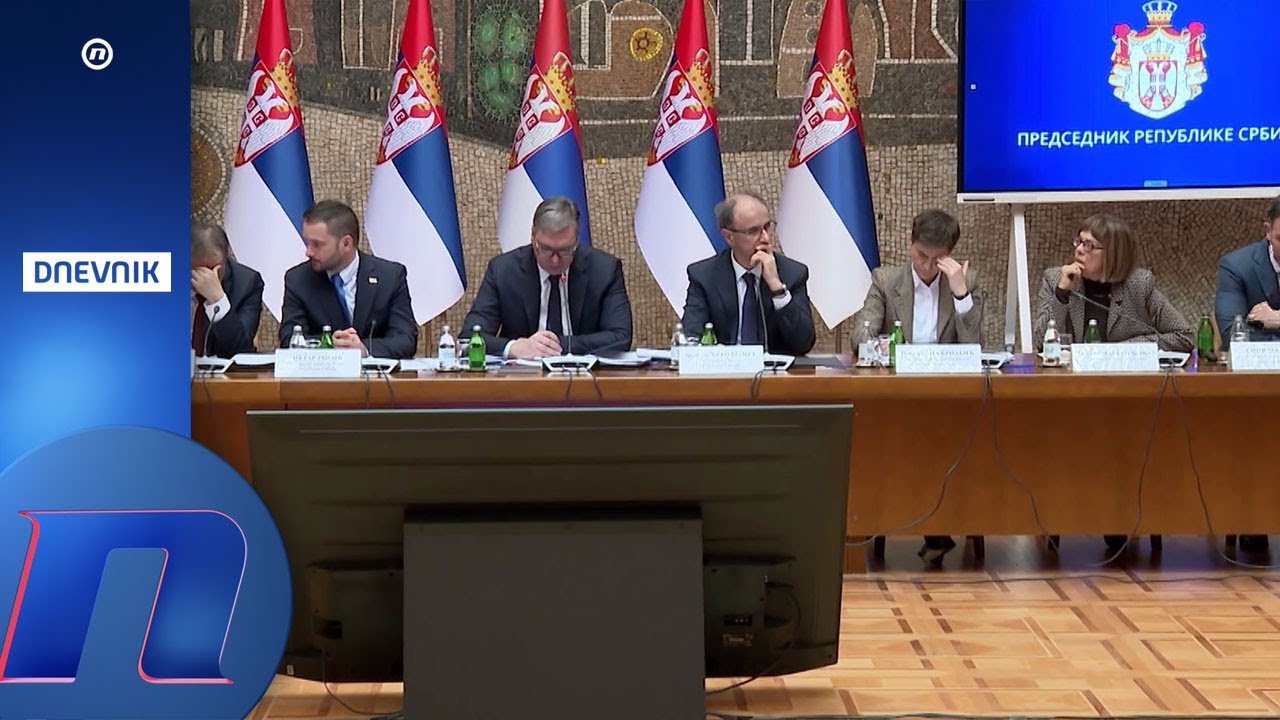 Dva sata na 13 televizija prenosila se vanredna sednica Vlade koja nije donela nijednu vest
