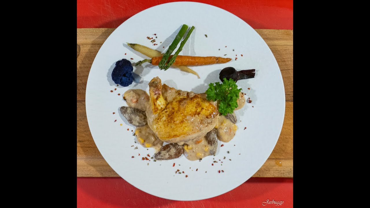 SUPREME DE PINTADE A LA CREME DE MAÏS & MORILLES #recette  #cuisine #food  #cooking #chef  #cook