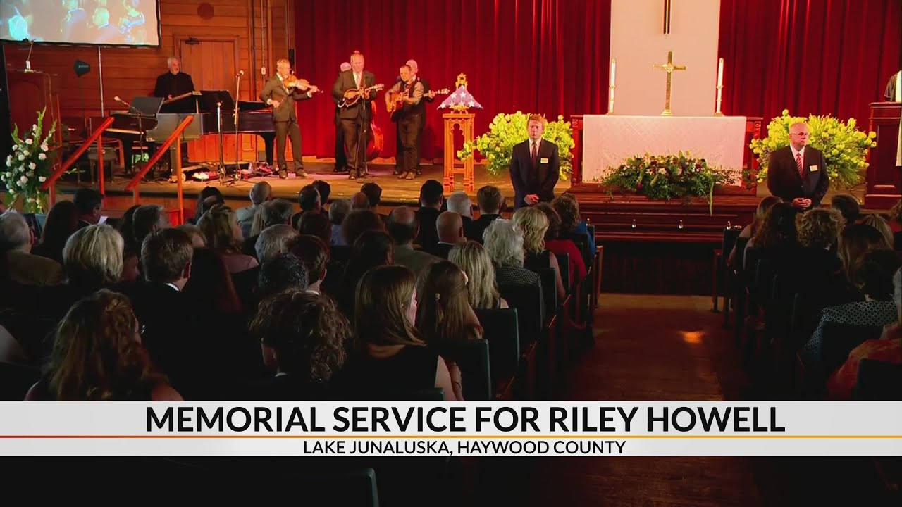 Memorial service held for Riley Howell