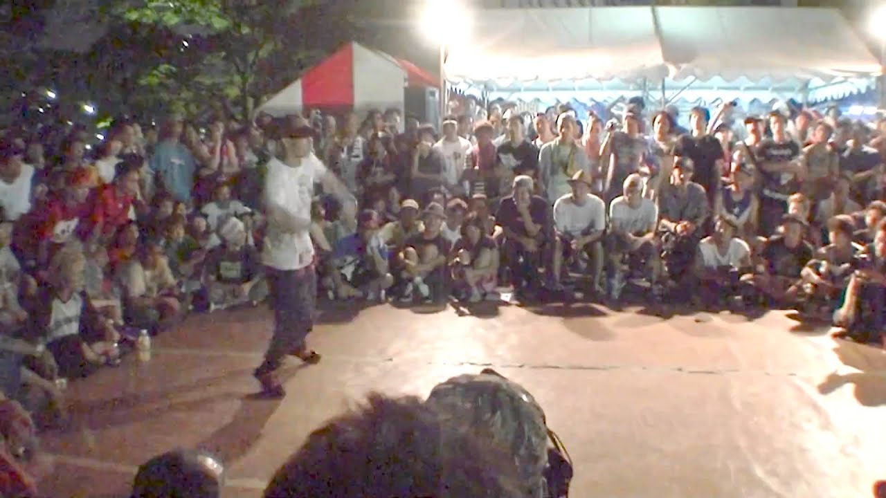 Jyunki vs ATSUSHI BBOY PARK 2010 TEENAGE BBOY SOLO BATTLE TOURNAMENT 1st Round 8th Battle