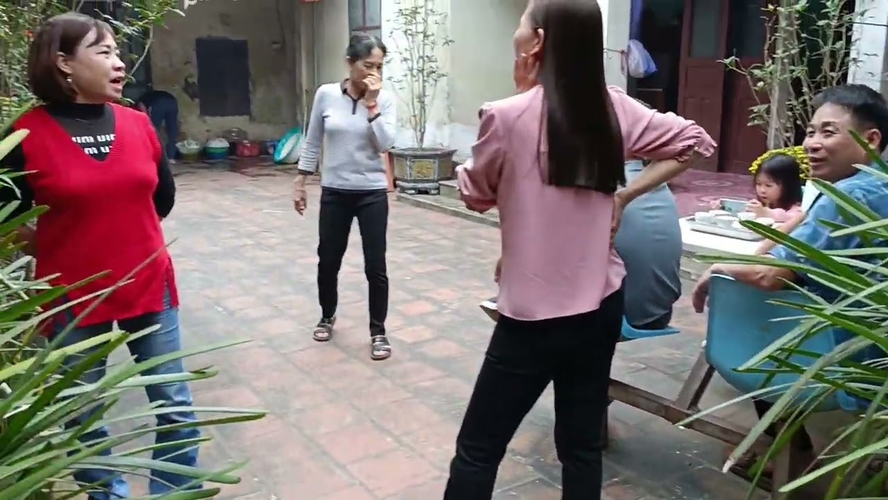Tất niên 2025.