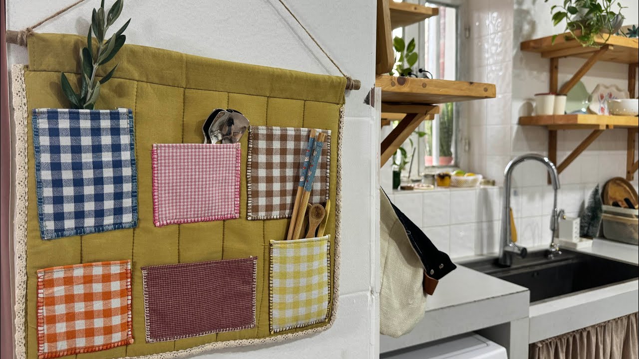 Gardening and sewing kitchen accessories.