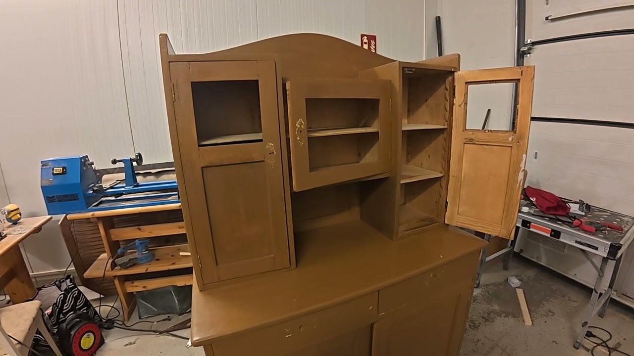 Vanhan lipaston entis&ouml;inti ja modernisointi osa 1