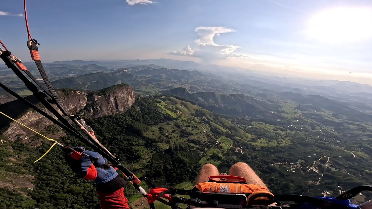 High above Castelo - Paragliding Brazil 2023